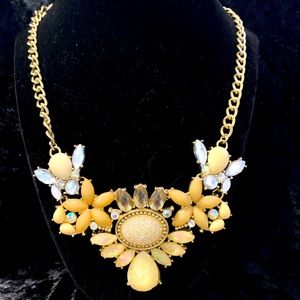 A Butter Cream & Antique Beige Statement Necklace